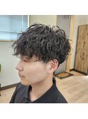 ケアパーマ波巻きスパイラル×束間ツーブロックショート