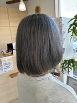 シュウ 安城店(Shu)&nbsp;青みシルバーカラー