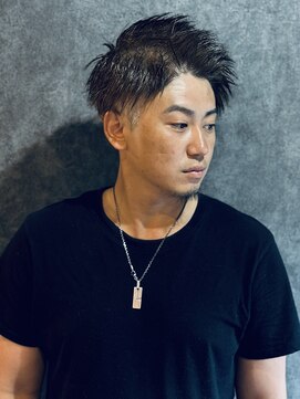 ベース(BASE) Cafe&Barber BASE×白髪スパイキーカット