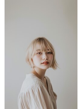 ラナ 新宿(lana) ブリーチカラー/ホワイトブロンド/ボブ【lana hair/新宿】