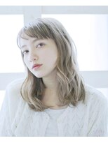 アウラ(Aula by marbles)&nbsp;ホワイトベージュ/外国人カラー/ゆるふわ巻き[横浜]