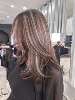 キング(K!ng)&nbsp;縮毛矯正髪質改善ハイライトレイヤーカット楠葉美容室エクステ