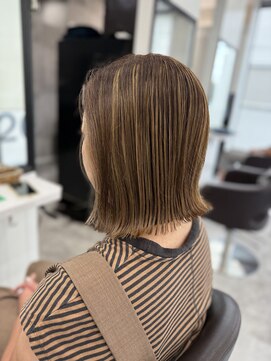 ヘアースタジオ ミツル(hair studio 326) 白髪ぼかしハイライトカラー