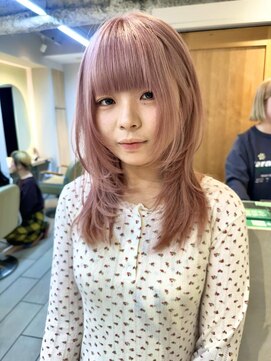テトラ バイ ネオリーブ 横浜西口店(tetra by neolive) ウルフカット　ピンクベージュ　ブリーチ　ダブルカラー
