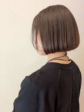 ミロアヴィタ 平尾(miroa vita) ベージュカラー 髪質改善 ボブ 顔周りカット 20代 透明感