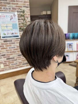 トップスタイル リッチ 横顔まで美しい洗練ハンサムショート
