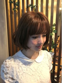 顔周りの印象をもっと理想に近づけられる話題のヘアループ×こだわりカットの新メニューが登場！ 