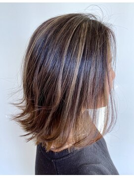 シャンプー 本店(SHAMPOO) ハイライトバレイヤージュ×切りっぱなしボブ