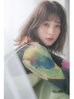 エールバイボヌール(Ere by Bonheur)&nbsp;ラベンダーベージュのラフウェーブミディ