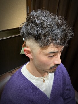 ヒロギンザバーバーショップ 大宮店(HIRO GINZA BARBER SHOP) 前下がりスキンフェード/大宮/バーバー