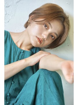 コンティロミー(CONTI ROMMY.) センターパート/マッシュボブ☆艶髪オリーブベージュ