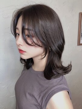 ミレバイジェニー (mirae by geny) 後れ毛が可愛いくびれウェーブミディアムヘアーs韓国ヘア