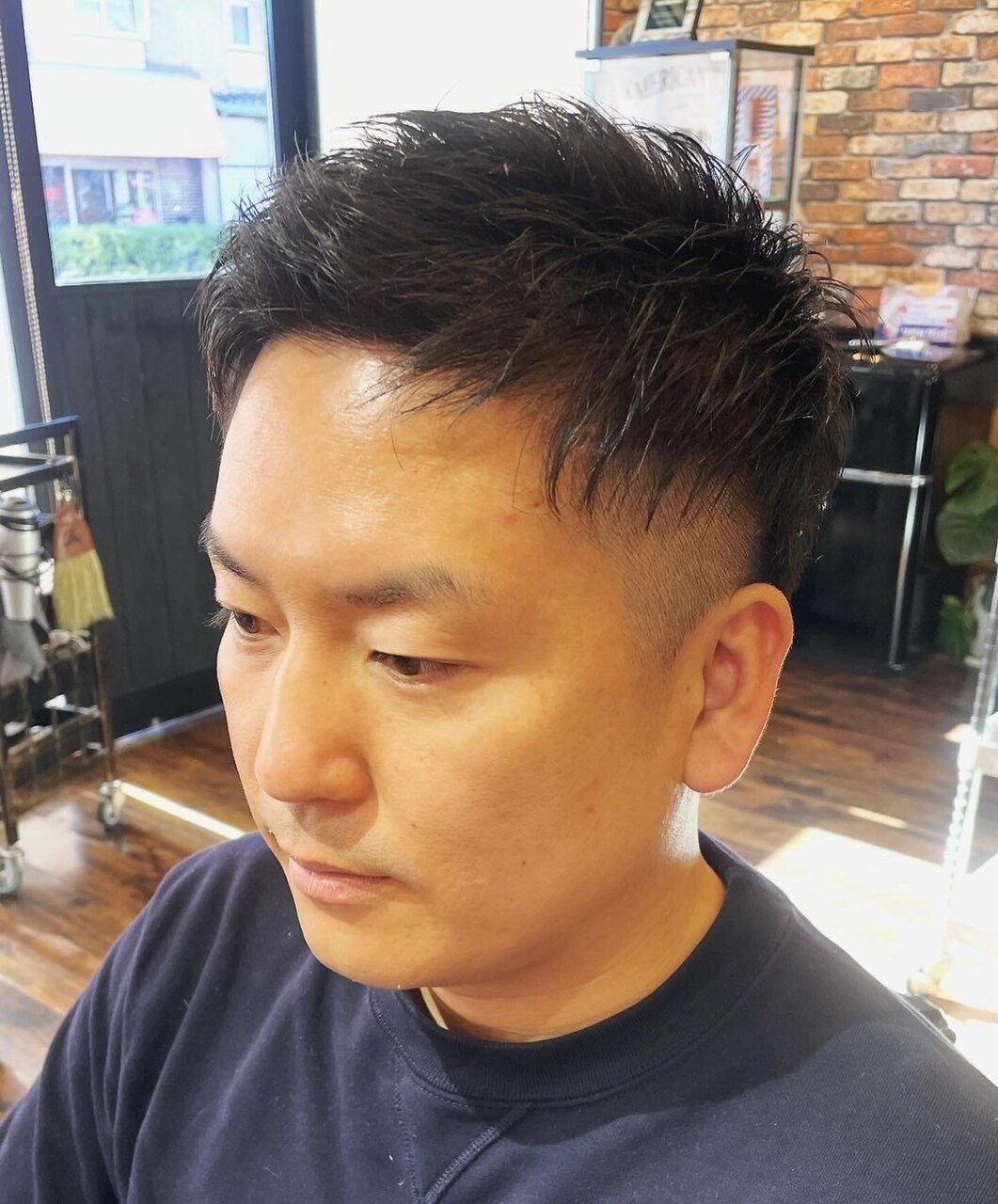 【2回目以降】　似合わせカット＋シャンプー／￥4100→\3800