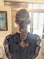 パズル(PUZZLE)&nbsp;編みおろし/ヘアセット/結婚式/早朝OK