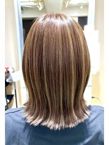 アズール 草加(azule) 大人女子おすすめハイライトカラー ナチュラルベージュ