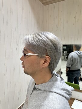 ソワン ドゥ ブレス 立花店(soin de brace) メンズホワイトカラー/ホワイトシルバー/尼崎/立花