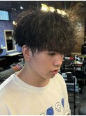 波巻きスパイラルパーマメンズマッシュパーマツイストパーマ
