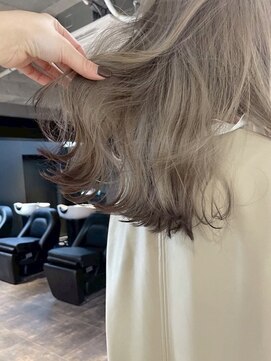 ペレ 梅田(PELE) ミディアムヘア/暗めカラー/グラン マッシュ/梅田