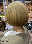 毛先のラインにこだわる◎切りっぱなしボブ/ハイトーン