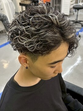 ダズルヘアラッシュ(DAZZLE hair RUSH) 名古屋ホワイトメッシュメンズハイライトパーマツイストパーマ◆
