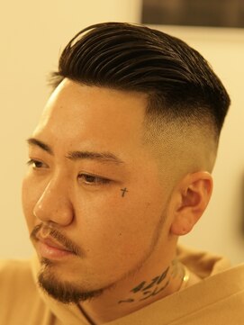 ザチョップショップ キチジョウジ(THE CHOP SHOP KICHIJOJI) サイドパートスキンフェードカットシェービング吉祥寺理容室