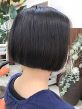 ヘアスタジオ クア hairstudio KUR&nbsp;ぱつんストレートボブ/大人ショートヘア