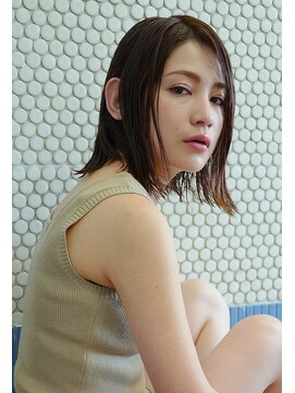 ヌーク(NUUK) 大人カワイイ外ハネボブとクールブラウン