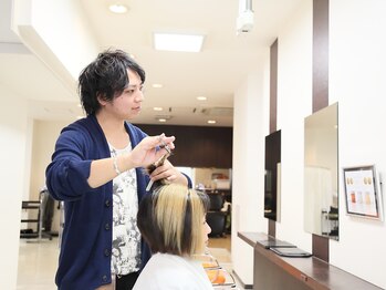 ポリッシュヘアメイク 新検見川店の写真/ダメージヘアと上手に付き合っていける髪質改善サロン♪貴女の髪に合わせた解決方法を一緒に考えます!!