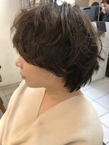 ペネロープ(Penelope)&nbsp;マッシュウルフ　くびれショート　ふんわりショート　YACHI