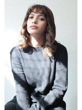 ココ 本八幡(KOKO) 似合わせカットフェミニンロングくびレイヤーメルティカラー