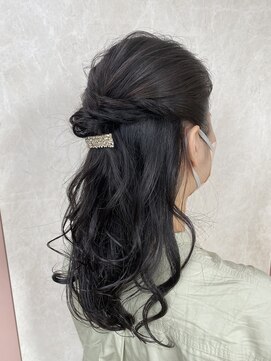 カームバイリコ 学芸大学(calm by liko) お呼ばれアレンジ/ハーフアップ/ゆる巻き/結婚式ヘアセット