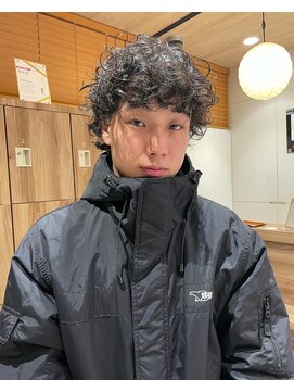 ミューズ バイ ケンジ(MUSE by KENJE) 無造作メンズパーマ