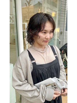 ヘアデザイン ソラ(Sola) くせ毛風パーマ/無造作,センターパート,顔まわりレイヤー