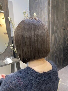 ノーム(norm) モノベージュ