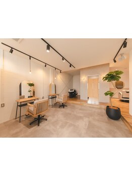 個室ありでゆったり過ごせる髪質改善サロン♪あなただけの贅沢なサロンタイムを―。