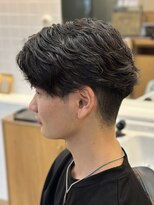 ゼロスバーバー(0's BARBER SHOP)&nbsp;フェザーパーマ/ニュアンス/メンズパーマ/ビジネス/マッシュ