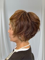 アヴソリューク(Absoluk)&nbsp;前下がりグラレイヤー　30代40代50代　インナーカラー