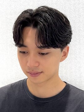 オーシャントーキョー 仙台(OCEAN TOKYO) ニュアンスカルマパーマショートセンターパートビジネス黒髪