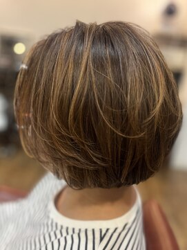 アトリエファゴ ハナミズキ店 【Noa】ハイライト×ショートボブ