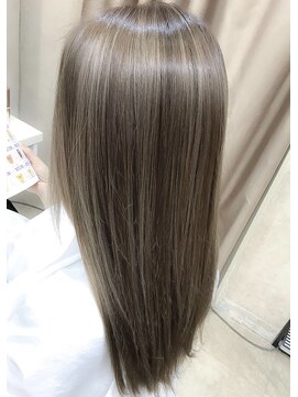 ハイライトヌーディーベージュ