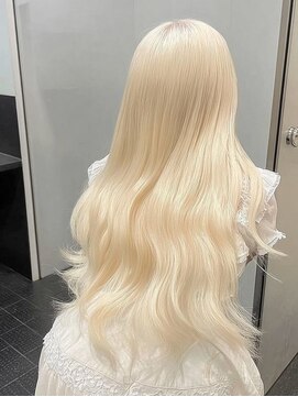 ネハス(nehus.) ハッシュカット/レイヤーカット/ブリーチカラー/ダブルカラー