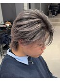 ホワイトシルバーバレイヤージュセンターパートブリーチカラー