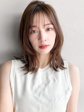 リヤン 表参道(lyann) 大人可愛いダークブルー斜めバングミルクティーブロンド艶感