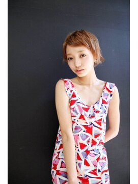 ブーケ(BOUQUET) 小顔に見えるショートボブは、毎日のシャンプーも楽ちんに。