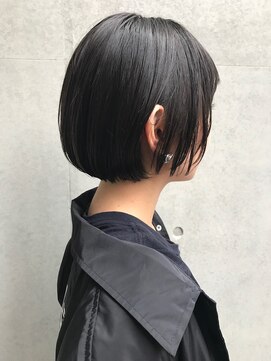 アトリエ フェム(atelier.fem) atelier.fem　コンパクトなショートボブ