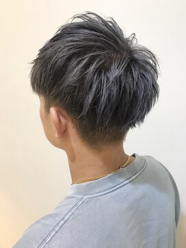 ヘアーメイクオズ(hair make O/S) ツーブロックマッシュ×シルバーグレージュ