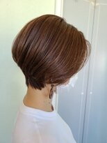 ナンバー イル デュッカ 札幌(N° il duca)&nbsp;●大人かわいい小顔ひし形前下がりショートボブ30代40代50代