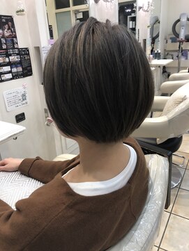 アッシュ 上尾春日店(Ash) 大人ボブ