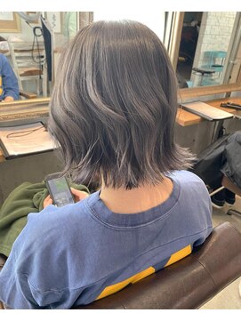 キティン 吉祥寺(kitin) 《kitin吉祥寺》 グレーベージュ　外ハネボブ