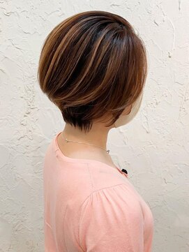 フロール(Flor) 【flor 戸塚】*大人ショート+ハイライトベージュ*